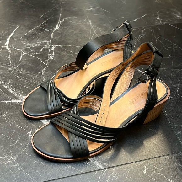 Madewell Shoes - Madewell heeled sandal size 9 in black